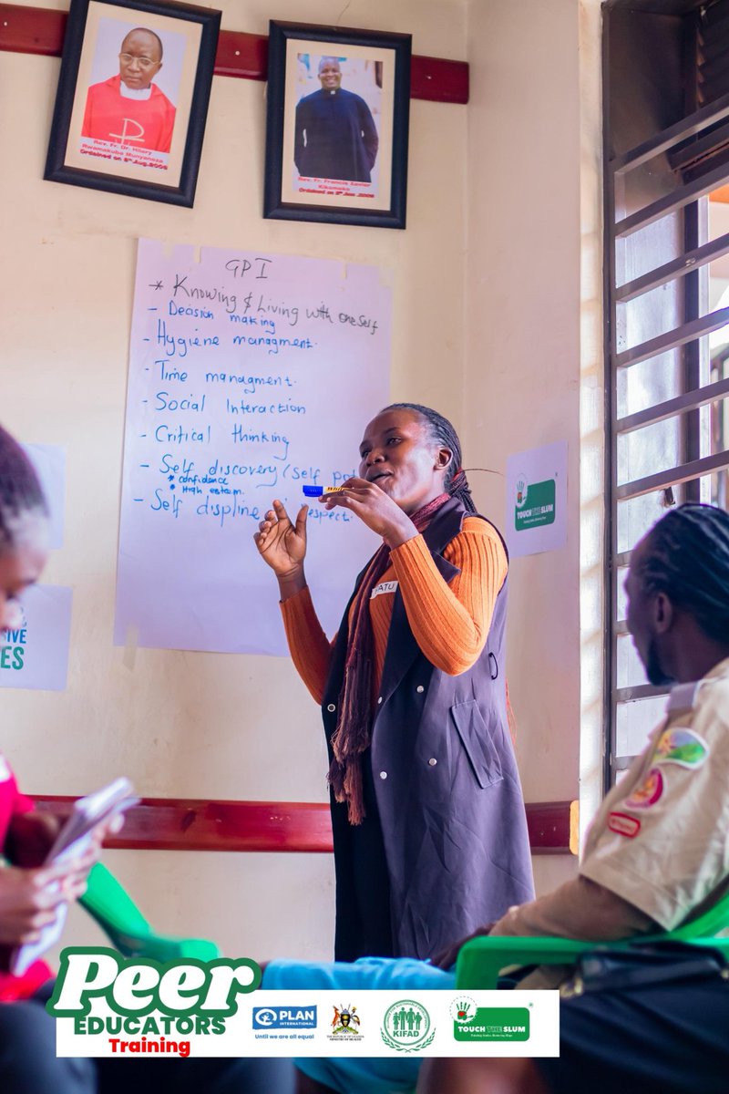 Day 2 for PR educators: Young people are facing increasing HIV risks. Today more than ever, sharing correct information and empowering them with knowledge can change lives. #YouthHealth #HIVAware #PRTraining #Day2 
<a href="/larebae_1/">𝕷𝖆𝖗𝖊𝖇𝖆𝖊🦋</a> <a href="/TouchTheSlumUG/">TOUCH THE SLUM CHARITY FOUNDATION</a>