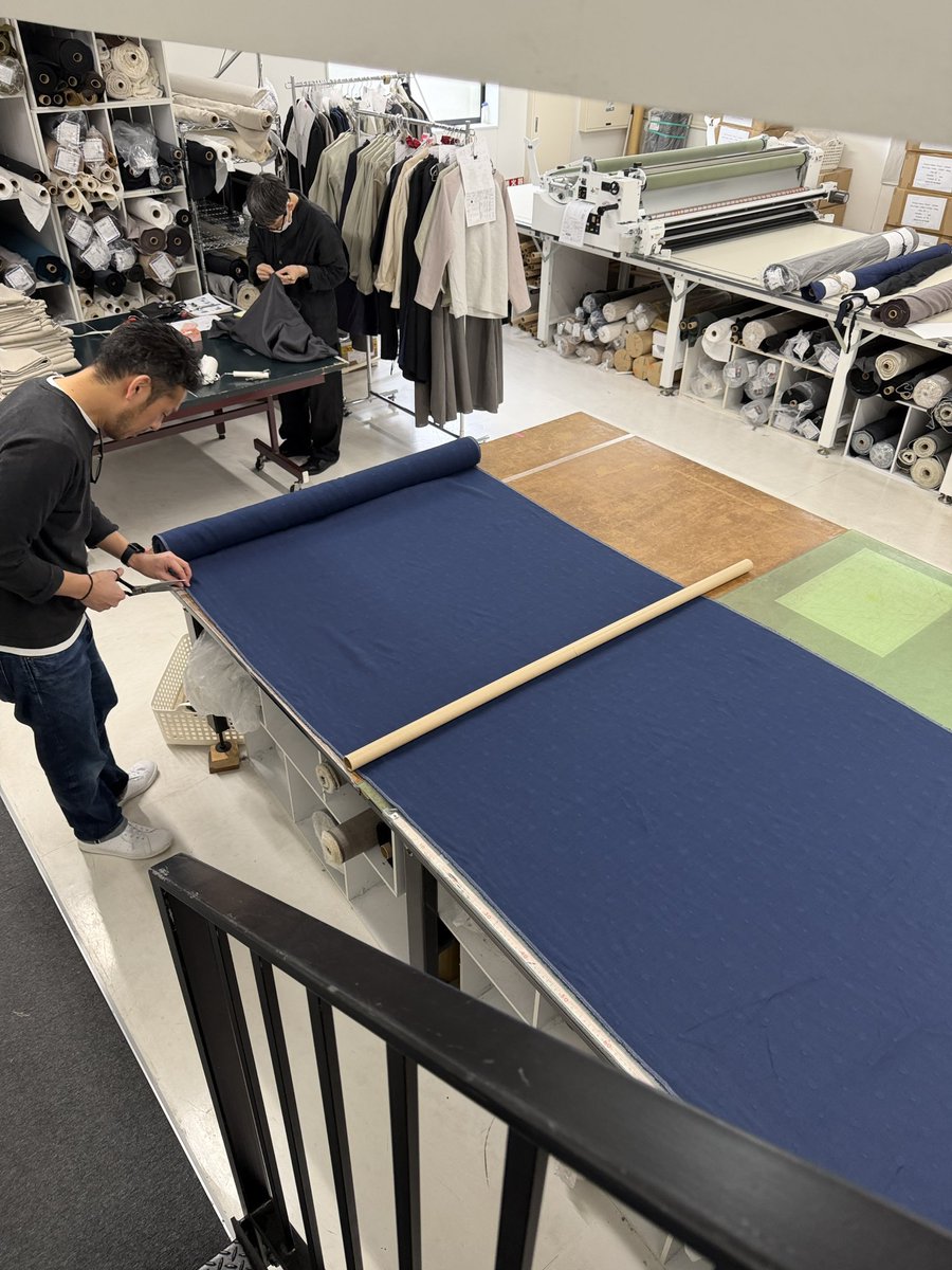 電話が鳴りました。M＆A会社でした。担当者は言いました。「アパレルは