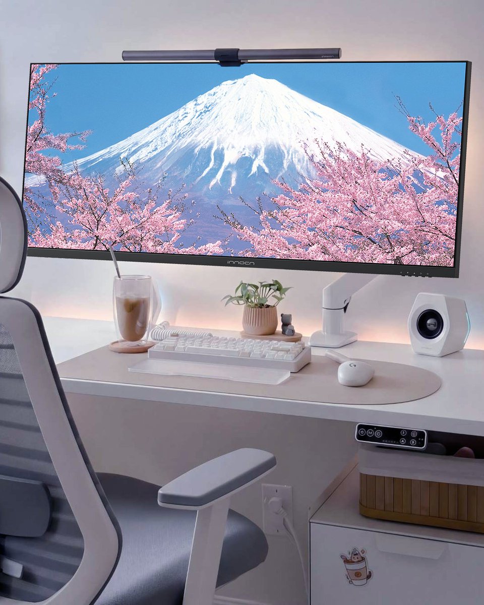 innocn_jp's tweet photo. 40インチ・5Kウルトラワイド。
作業効率が、ここまで変わる。
21:9の広い作業領域 × 100Hzのなめらか表示
ΔE<2の高精度カラーで、クリエイティブも快適に。
USB-C(65W)で、デスクはもっとシンプルに。
#INNOCN #40C1U #ウルトラワイド #デスク環境 #在宅ワーク #クリエイター https://t.co/180HiRxxlf