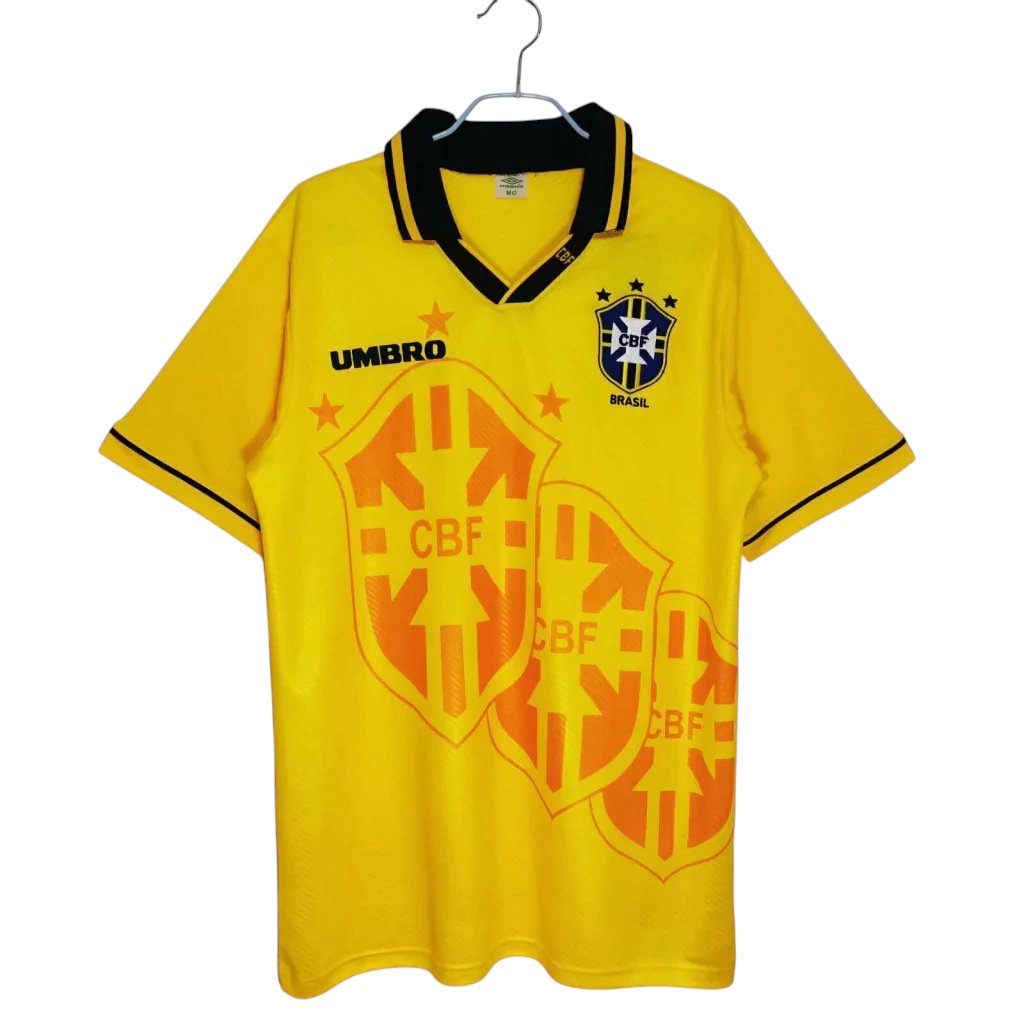 Fernando_R_B's tweet photo. @procopiocardozo @gilmarassg Por motivos assim, essa da UMBRO, segue sendo a queridinha! https://t.co/FTN8oIDohS
