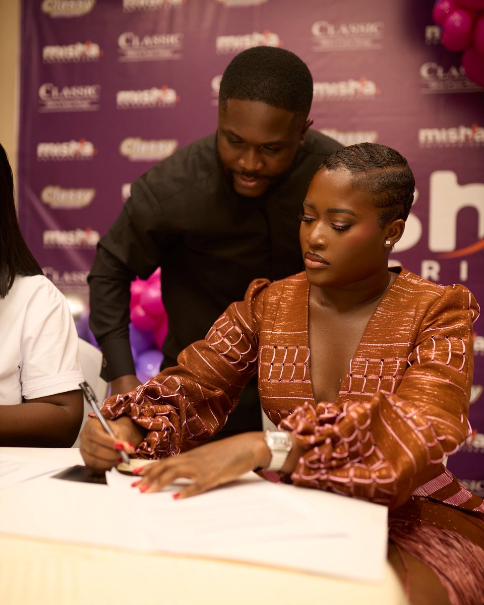 Fella Precious Makafui tweet media