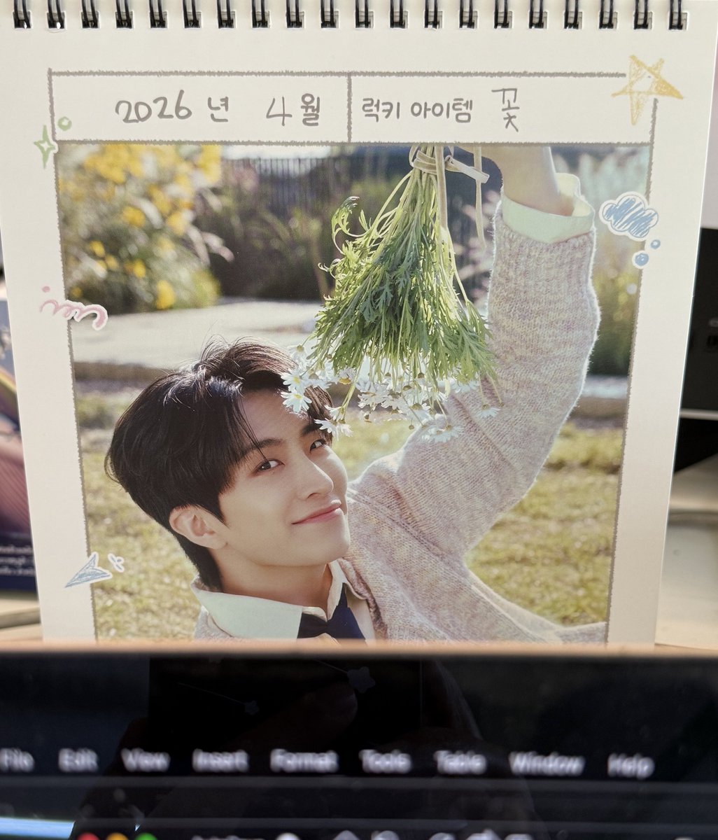 . N I M ♡ 말랑눔님♡ tweet media