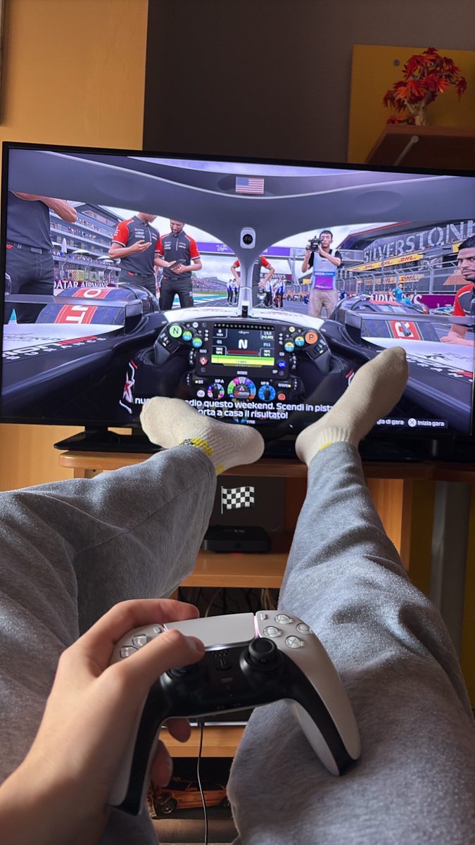 Mattxee's tweet photo. Ma un po di compagnia?? 🎮 https://t.co/6x11yHYcnI