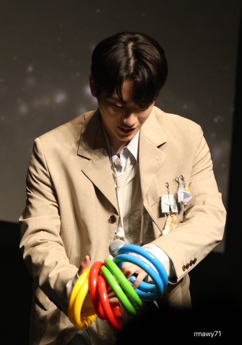 금나잇 tweet media