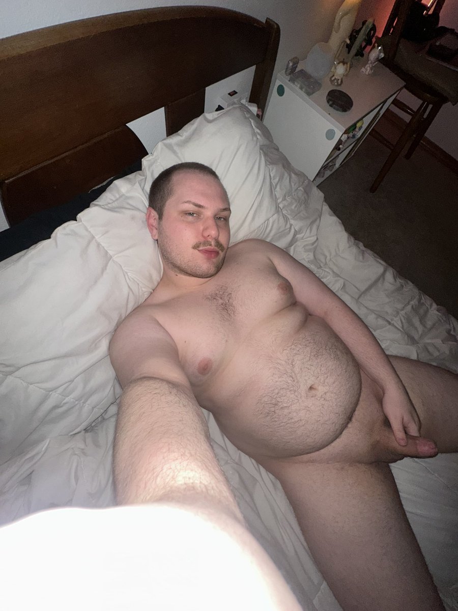 R 🦂🍌 tweet media