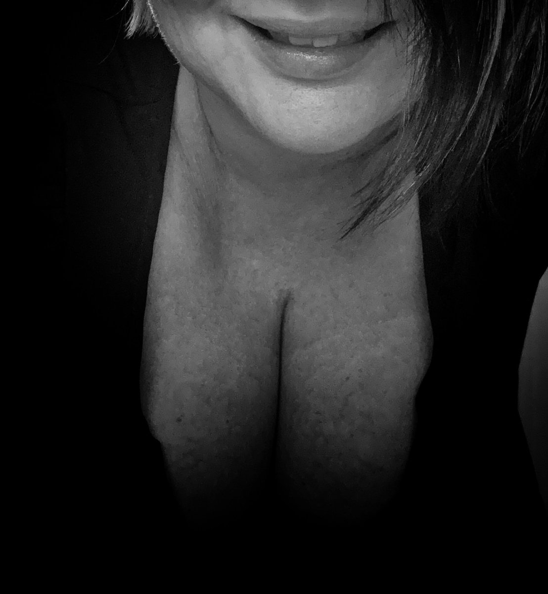 feethorn tweet media