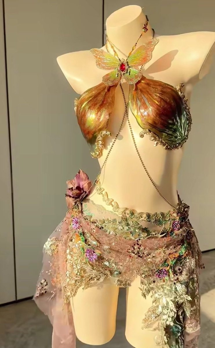 𝐃𝐎𝐑𝐀 🜸 tweet media