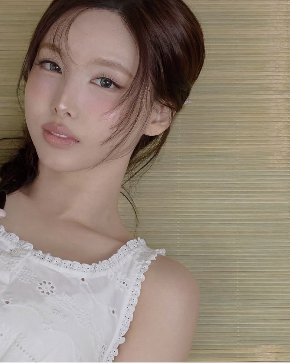 Moon🌙 tweet media