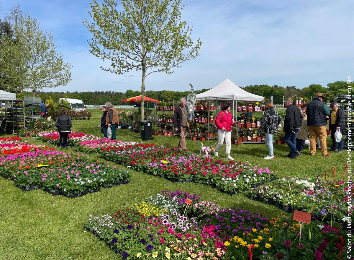 Rendez-vous les 11-12/04 à l’hippodrome de Strasbourg-Hoerdt et les 25-26/04 à l’hippodrome de Wissembourg pour le Salon du Jardin et des Plantes, du Développement durable et du Bio. Un incontournable pour les passionnés de jardinage ! bit.ly/naturezvous-al… #Alsace
