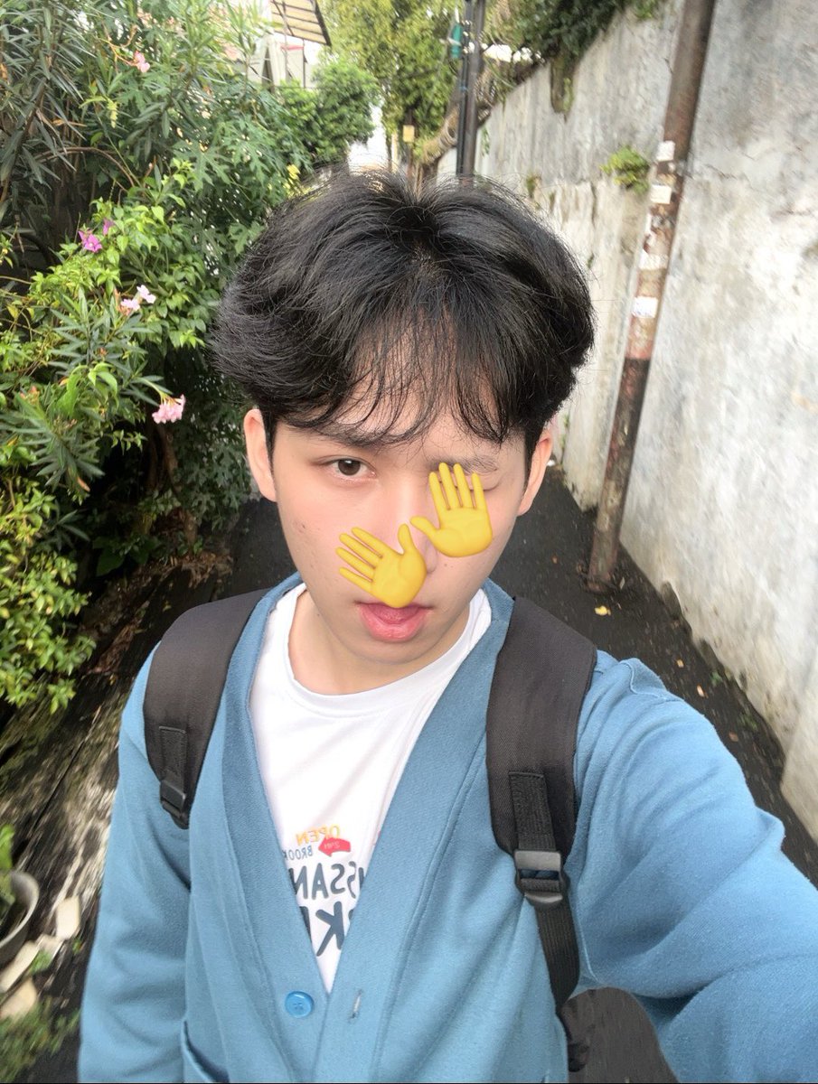 Cinnamoroll tweet media