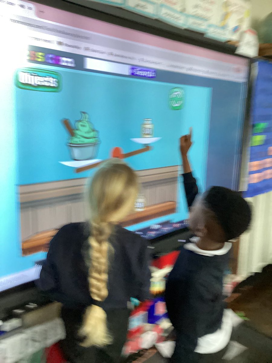 IntakeSchool's tweet photo. Y2T are amazing at finding the mass of different objects in grams #mathsatintake ⚖️ https://t.co/X7dok5Cmqe