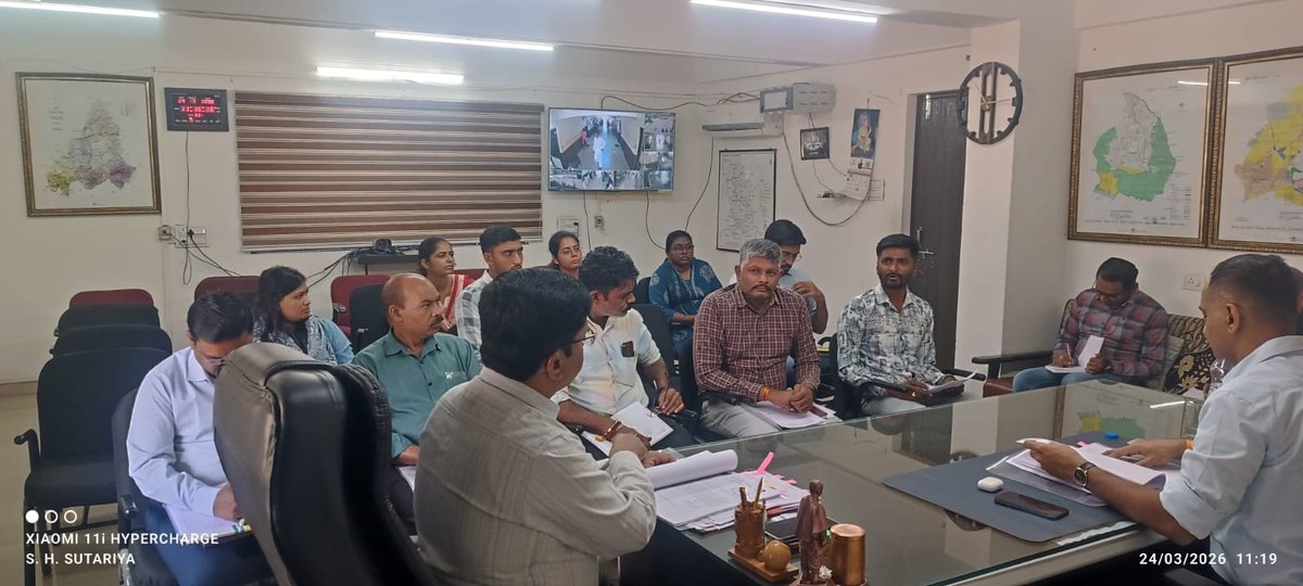 mamlatdarbaria1's tweet photo. આજરોજ મામલતદાર કચેરી દેવગઢબારીઆ ખાતે તાલુકા સ્વાગત કાર્યક્રમ યોજવામાં આવ્યો.જેમા અરજદારોના વિવિઘ પ્રશ્નોનો નિકાલ કરવામાં આવ્યો.
#codahod #office_sdm #GujDah #Deo_dahod @codahod @office_sdm @CollectorDahod @Deo_dahod https://t.co/bBON56FBSo