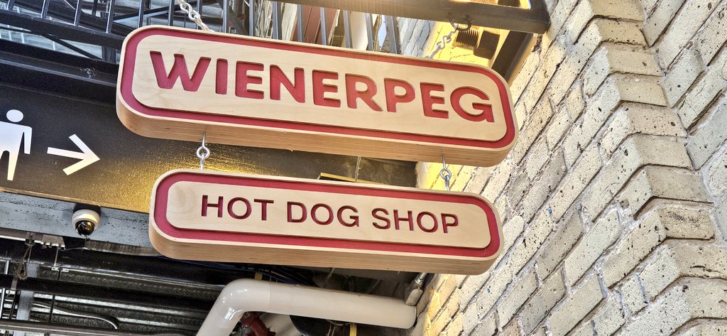 CanadianBlackBear🇨🇦 (CanadianPenny🌈) tweet media