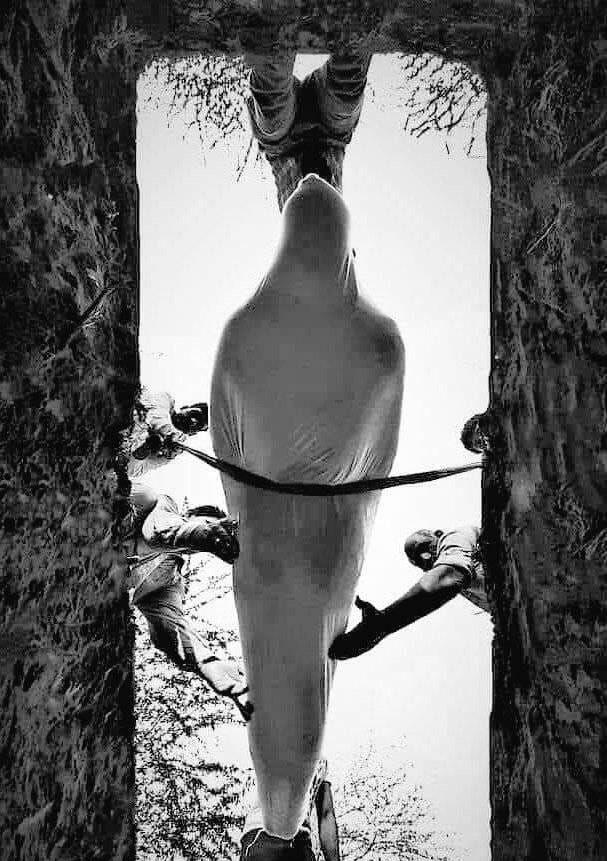 islamiq_speech's tweet photo. What happens after death:

1. Angels take your soul.
2. The grave: questioning by angels.
3. Barzakh: rest or punishment.
4. Day of Judgment.
5. Resurrection.
6. Records of deeds presented.
7. Heaven or Hell.

Reflect and prepare. https://t.co/2BTWItvm2A