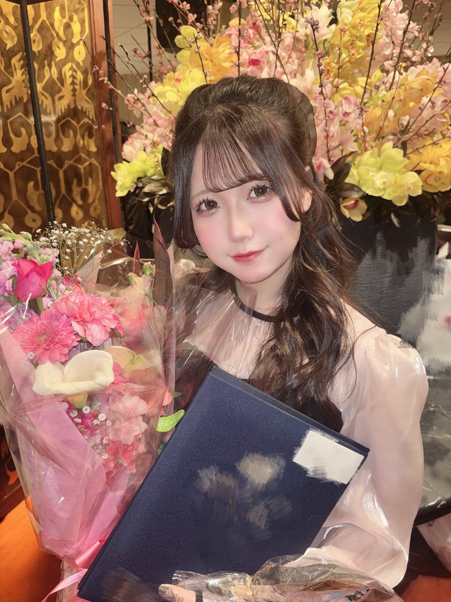 aloha_yumemi's tweet photo. 高校卒業しました♡ https://t.co/gozU97ys3t