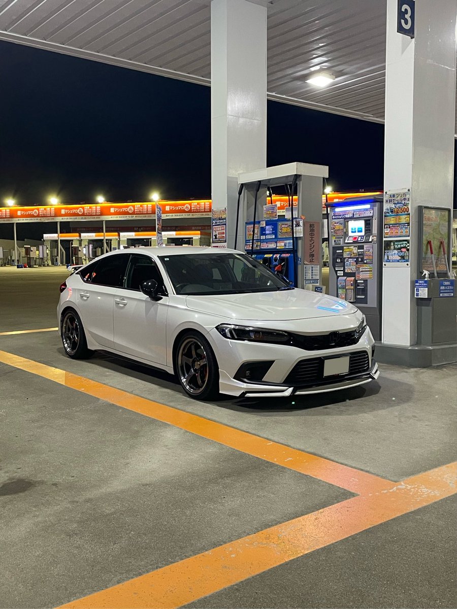 Kaz_civicFL4's tweet photo. 今更ですが夏タイヤに組み替えたので
new wheel.🛞
【Wheel】ADVAN Racing GT
【Color】Machining & Racing Metal Black
【Size】18inch 8.5J +45 (114.3/5H)
#advan #advangt
#yokohamawheel https://t.co/UYixQasUYA