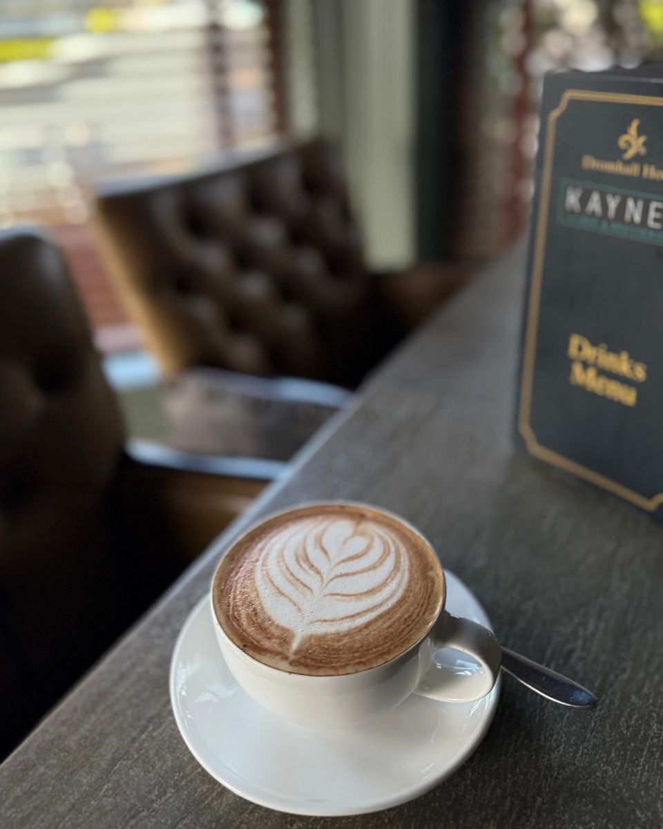 Whether it’s a quick coffee stop to fuel your day, a long-overdue lunch date, or a cozy catch-up with friends, we are here to remind you that Kayne’s Bar &amp; Brasserie is now open daily from 12.30pm.

#kayneskillarney #killarneylunch #coffeestop #springvibes #visitkerry