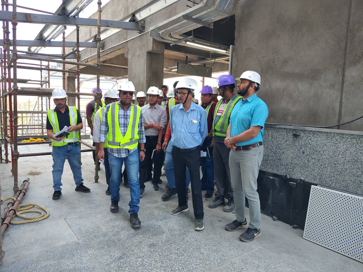 RailAnalysis's tweet image. #IndoreMetro completes key CMRS #inspection with focus on #safety and systems readiness

Read more: railanalysis.in/metro/indore-m…

#MPMRCL #Metro #MPMetro #UrbanTransport #Infrastructure #Review #Track #Station #SustainableDevelopment #RailAnalysis