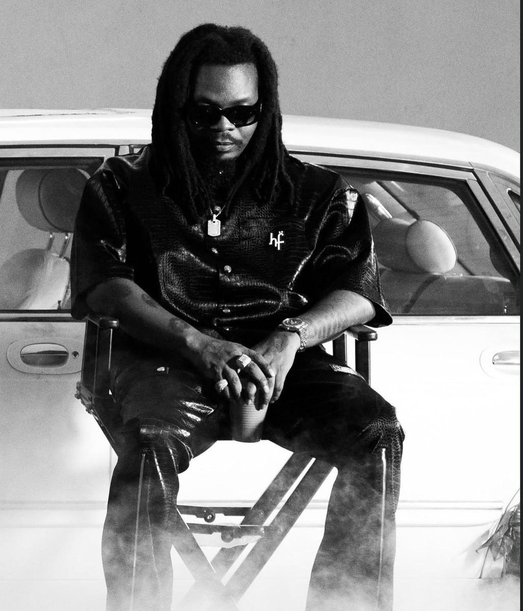 son of big wiz 🌱 tweet media