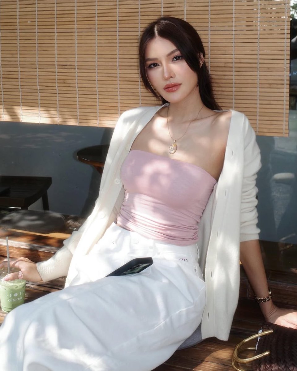 Sayinds12s tweet media