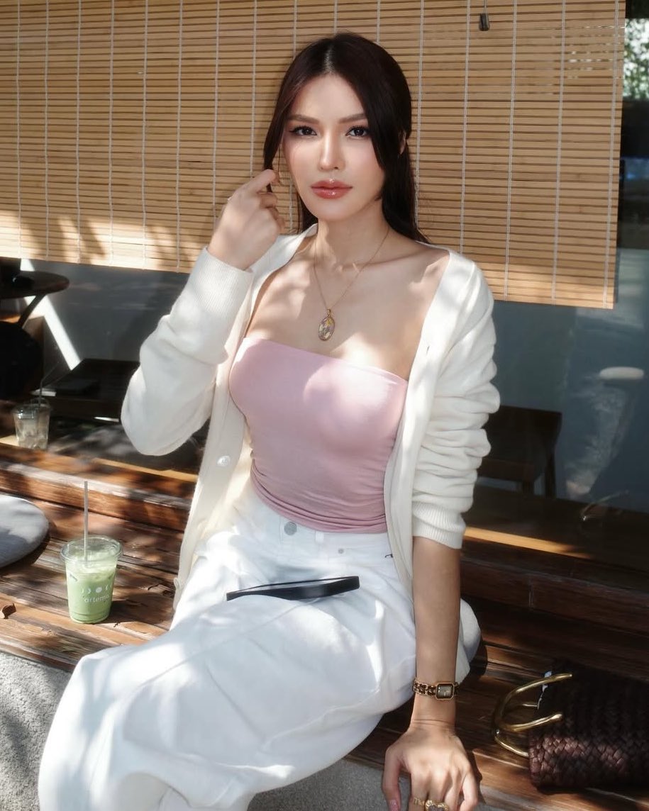 Sayinds12s tweet media