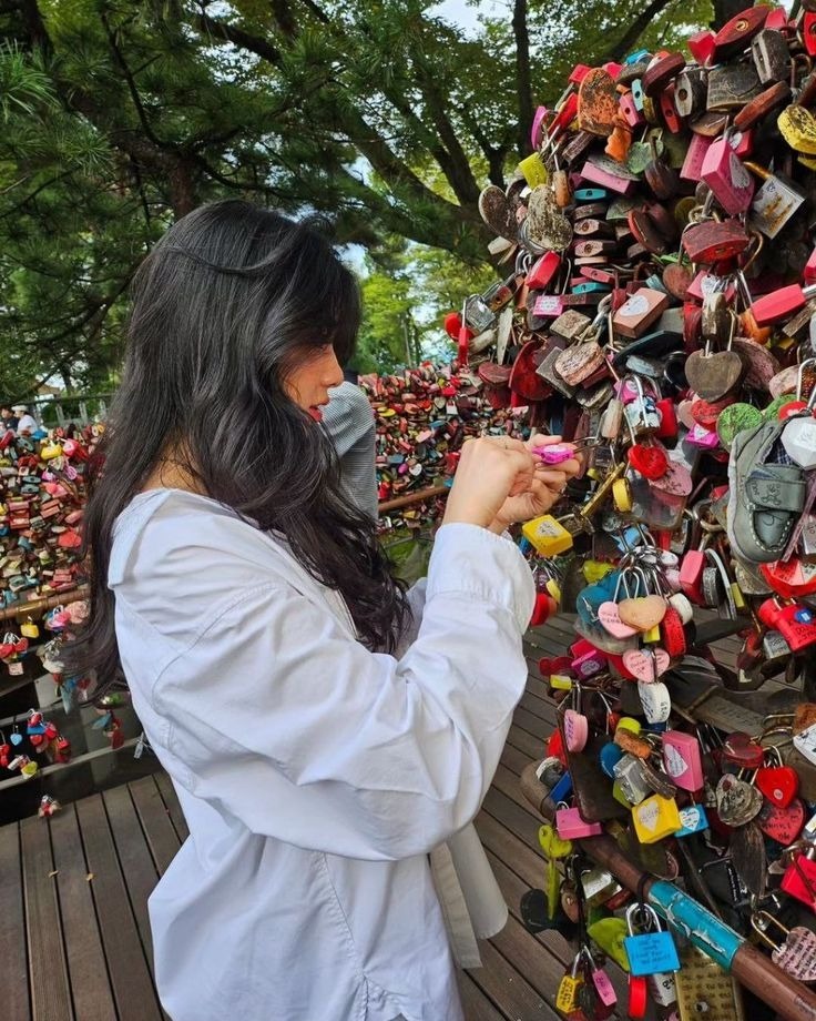 USE ' HEY / ✉️ ' - ENGLISH ONLY tweet media