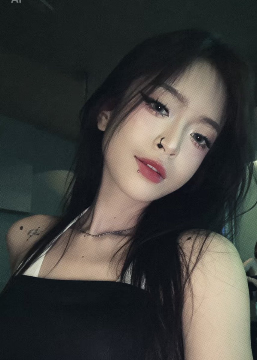 Mây đang buồn 🥹 tweet media