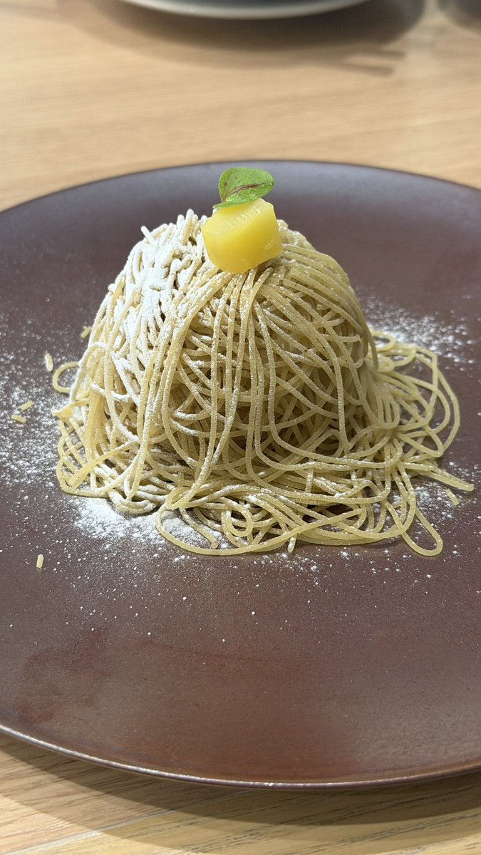 黒猫🐾年収300万円以下の底辺職せどらー🐾 tweet media