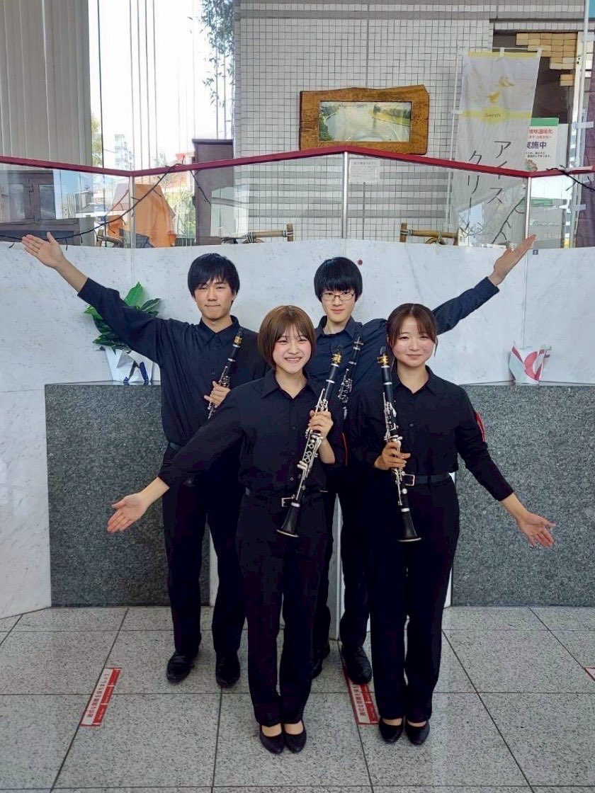 tomidaisui's tweet photo. 3月21日(土)　広島文化学園HBGホール
第49回全日本アンサンブルコンテスト
結果

🎵クラリネット四重奏　銀賞

たくさんの応援、本当にありがとうございました✨️
今後とも富山大学吹奏楽団をよろしくお願いいたします！ https://t.co/vtJQWecMTV