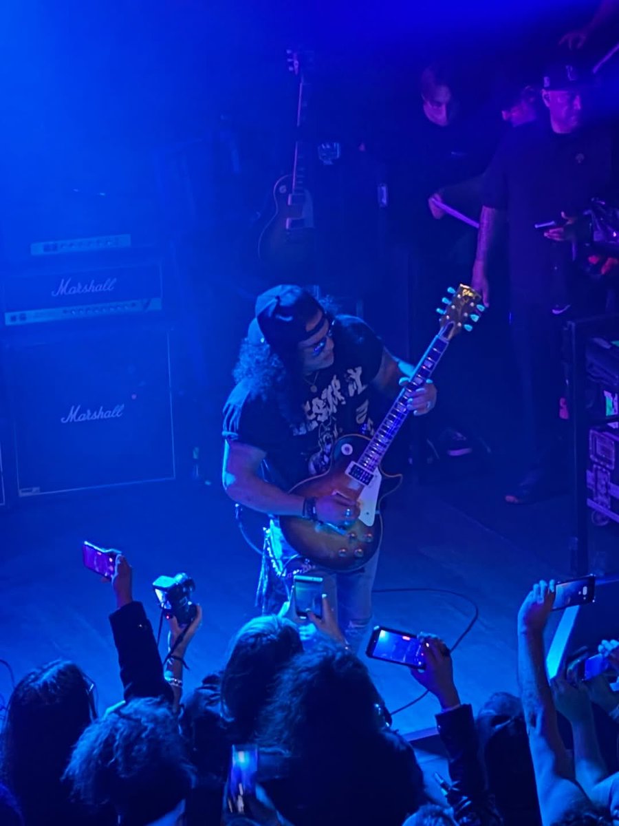 Slash World tweet media