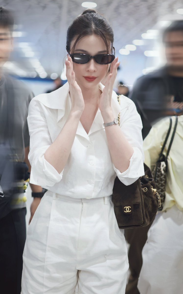 DongFangDeXiaoYi tweet media