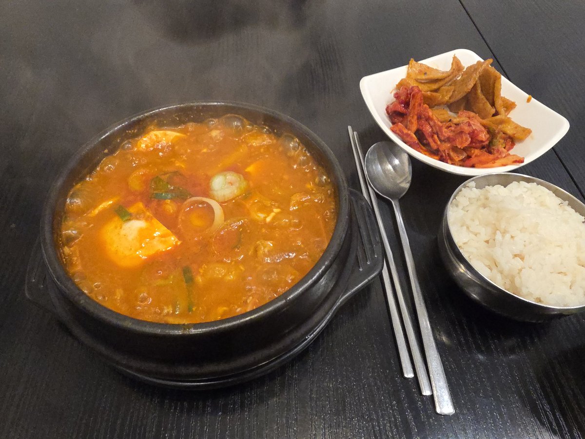 후로 HURO tweet media