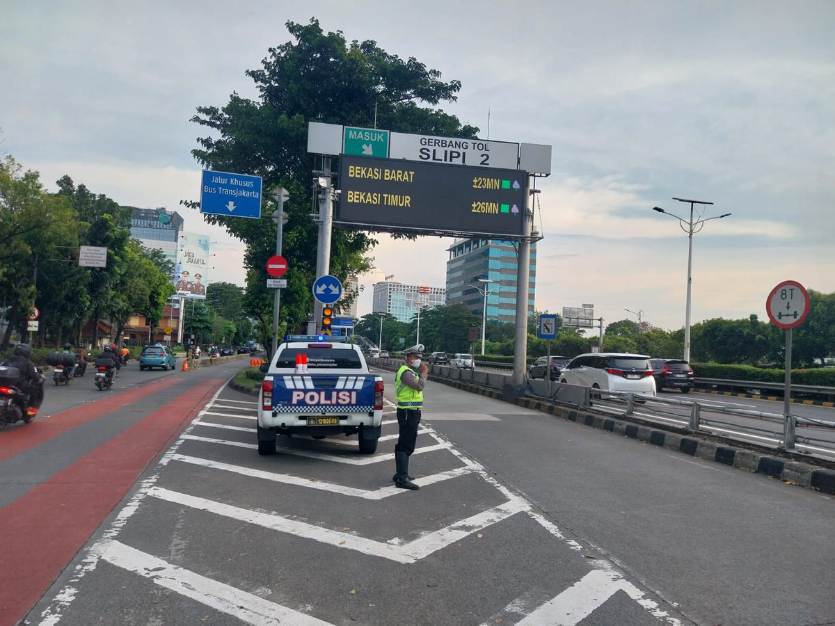 TMC Polda Metro Jaya tweet media