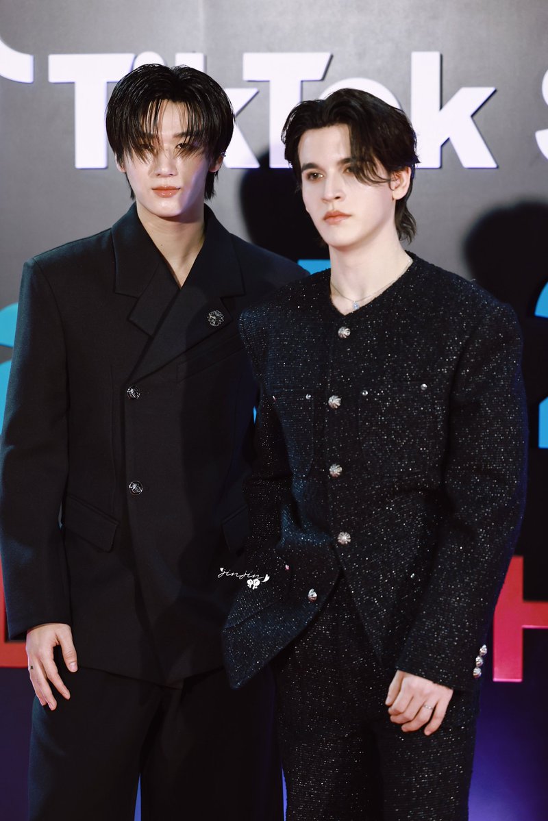 ❤jinjin❤ tweet media