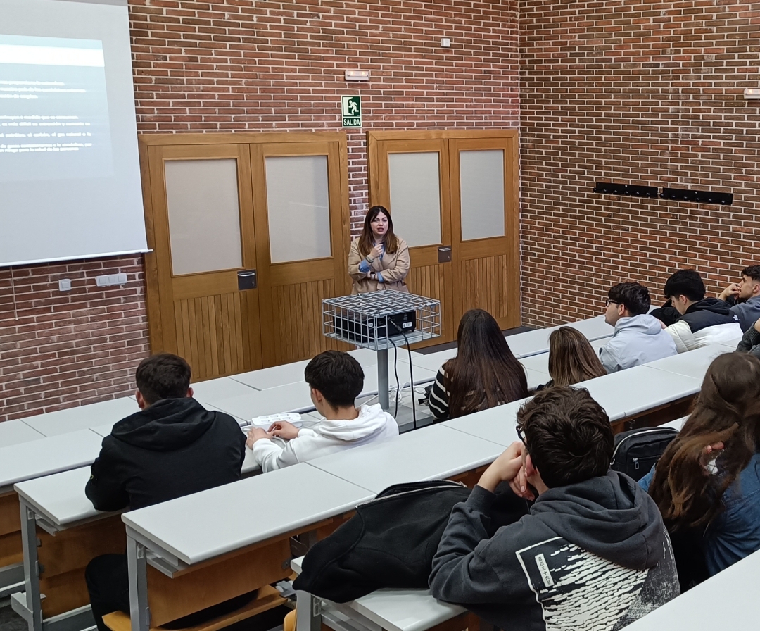 IES ADAJA tweet media