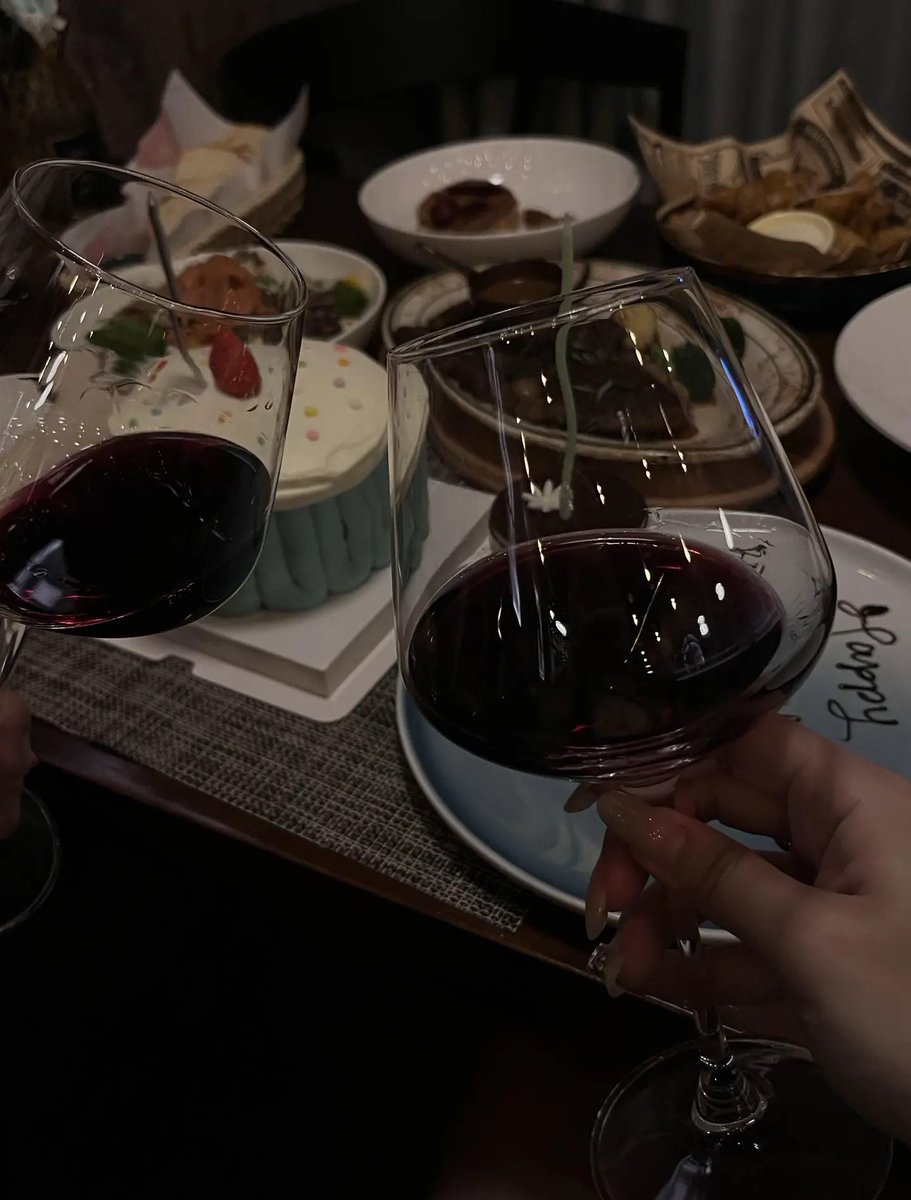 New moon tweet media