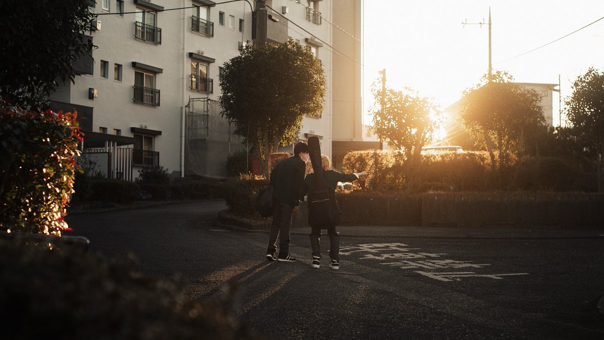 うらな tweet media