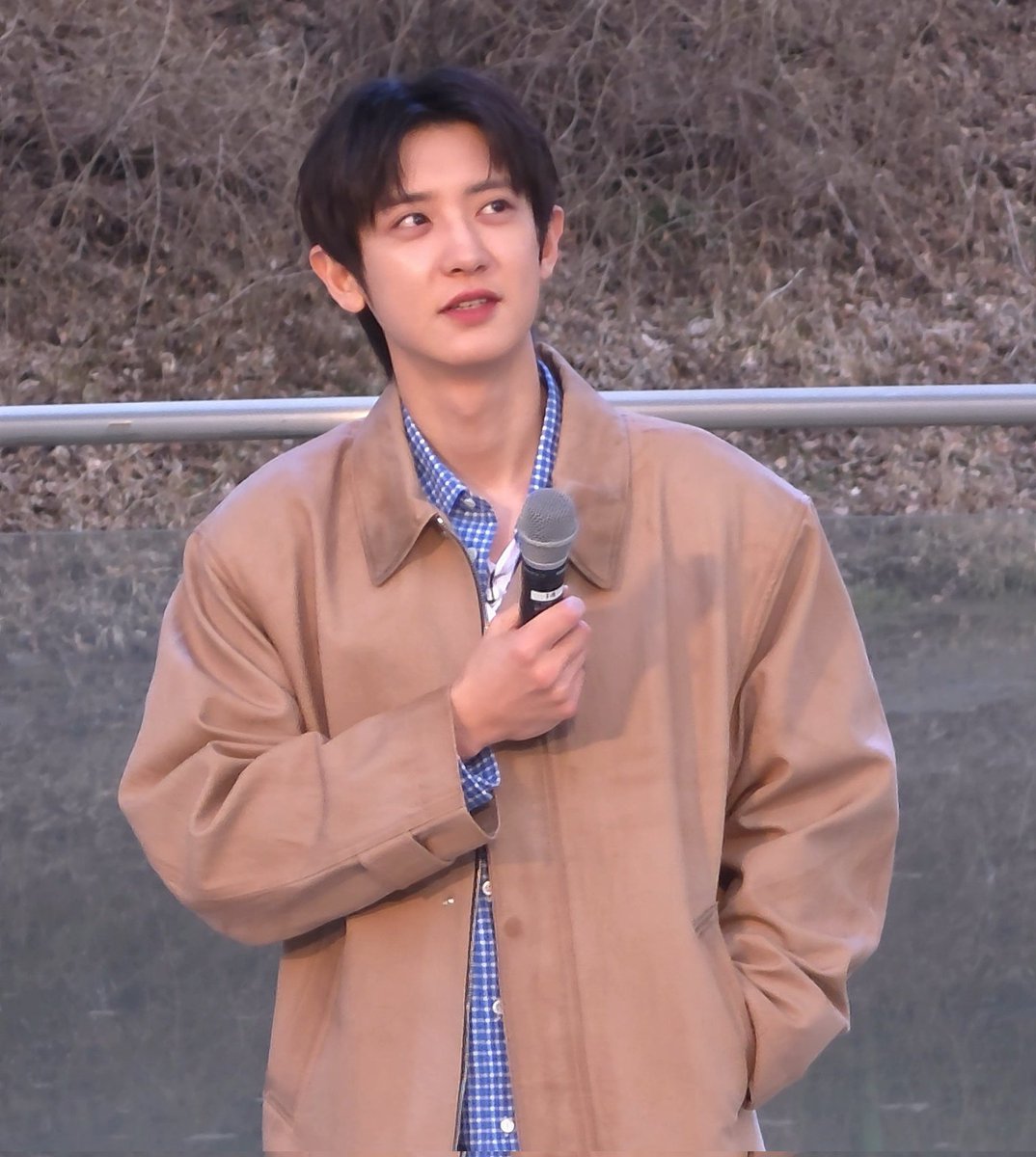 박찬열 얼굴 tweet media