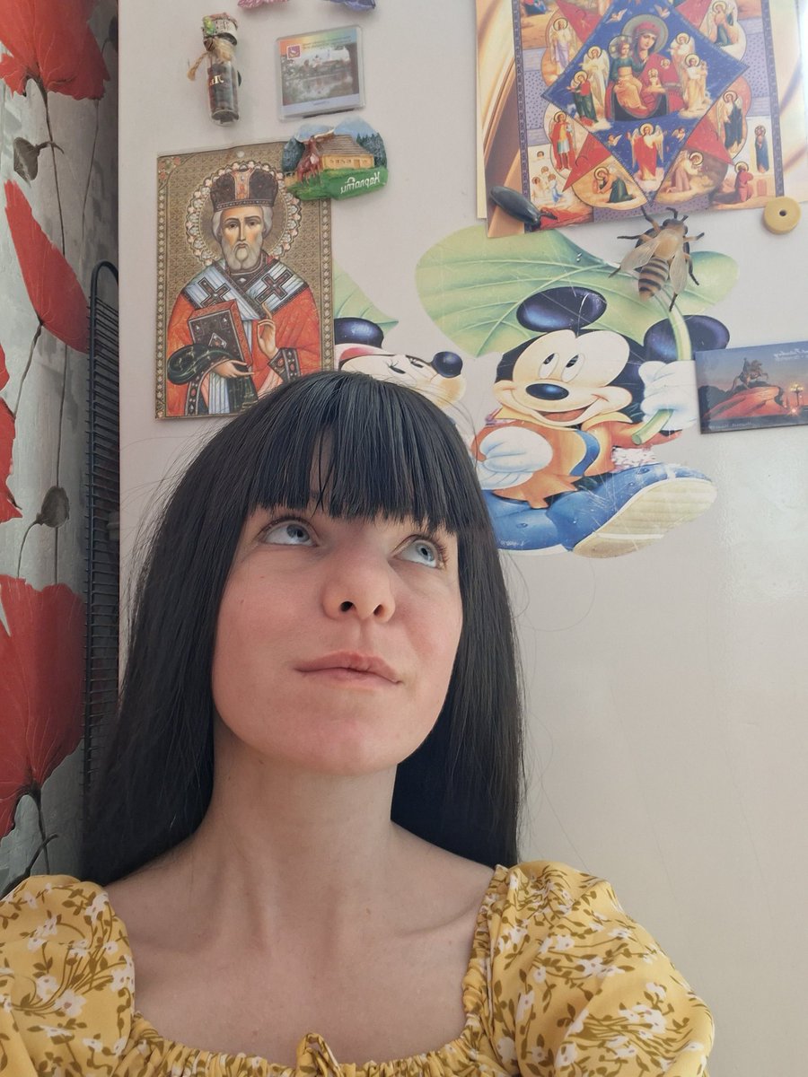 тупой лев tweet media