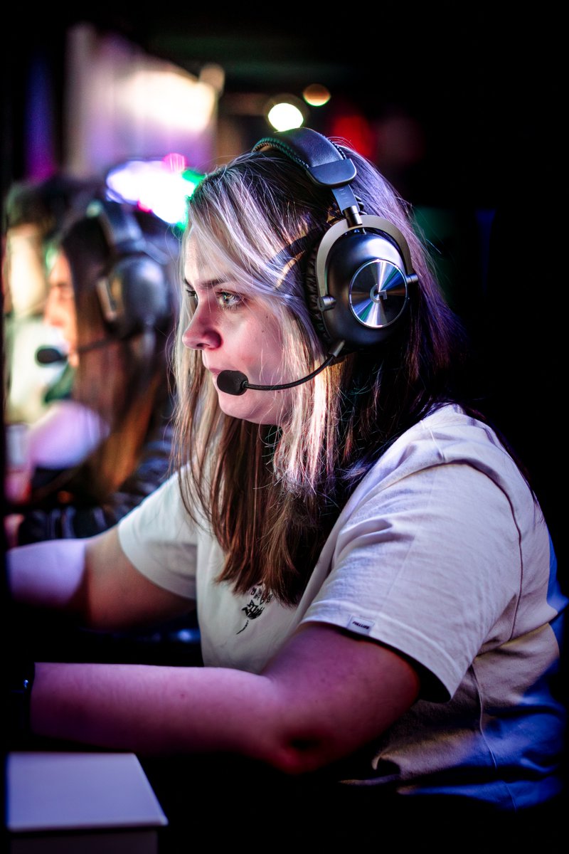 Romy 🌺 tweet media