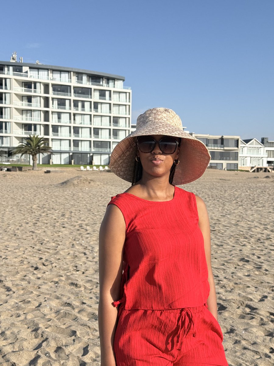 Nefelibata tweet media