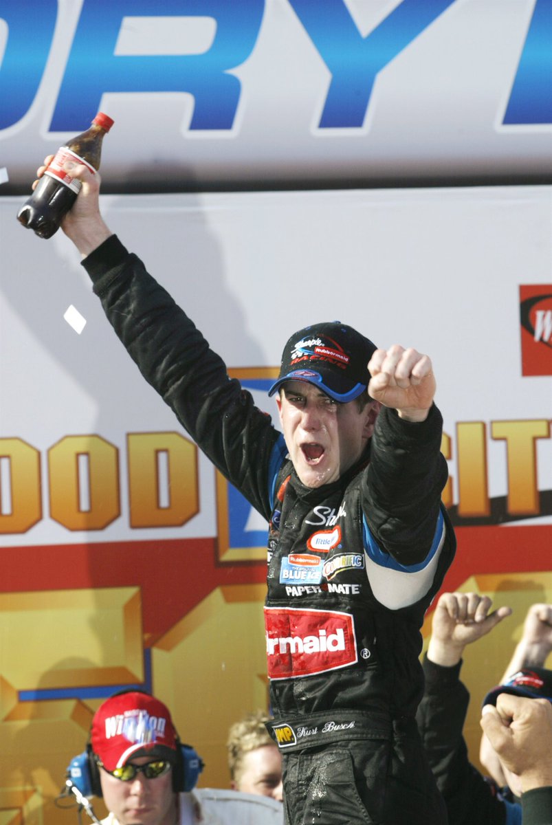 row_racing's tweet image. Kurt Busch - (3/24/2002)
#FoodCity500 🏁 #FirstTimeWinner 
#ItsBristolBaby