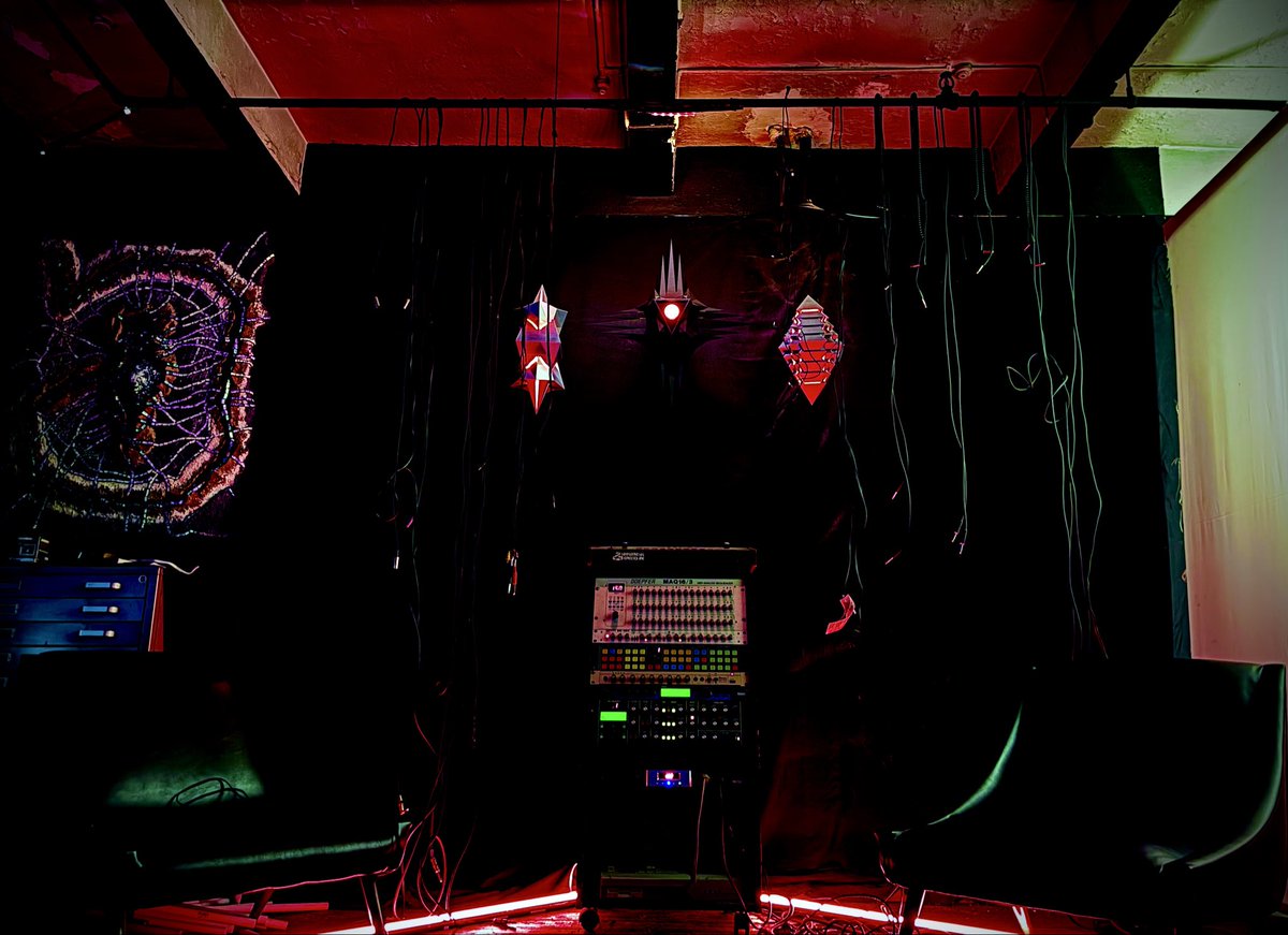 embryoroom tweet media