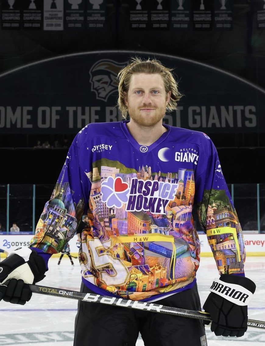 NELLIE 🏒 tweet media