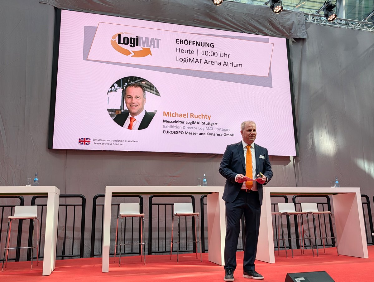 LogiMATDaily's tweet photo. Die LogiMAT 2026 ist eröffnet und Messeleiter Michael Ruchty und sein Team haben einen großartigen Job gemacht!

Drei spannende Messetage mit interessanten Gesprächen liegen vor uns. 

Besuchen Sie uns am HUSS-VERLAG-Stand in Halle 4, B61, wir freuen uns auf Sie ! https://t.co/nHKKRFq4P2