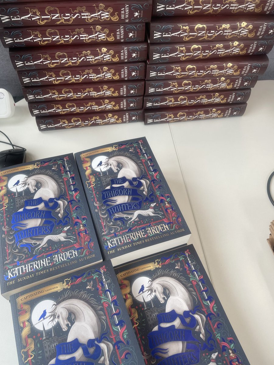 Penguin Huddle tweet media