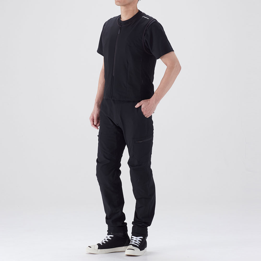 responsejp's tweet image. 0.049秒で展開！ バイク用エアバッグベスト、TAICHI「T-SABE」発表へ
response.jp/article/2026/0…

#バイク #新型車 #TAICHI #ライディングウェア #東京モーターサイクルショー