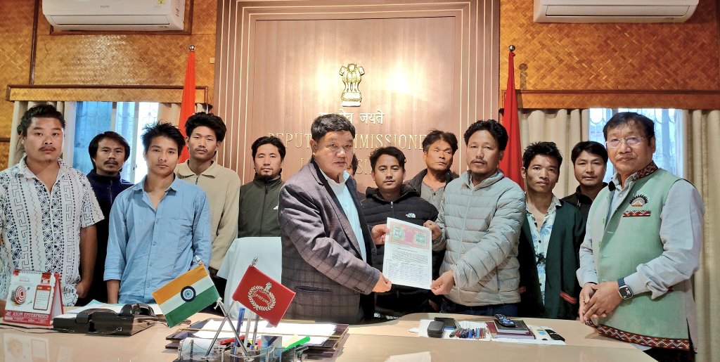 DC Upper Siang tweet media