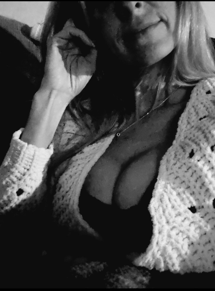 Mistress Sorsha tweet media