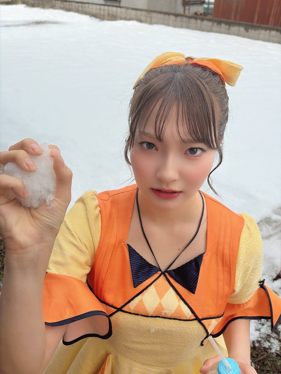 里仲菜月 tweet media